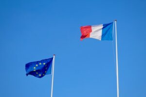 drapeaux - droit des étrangers